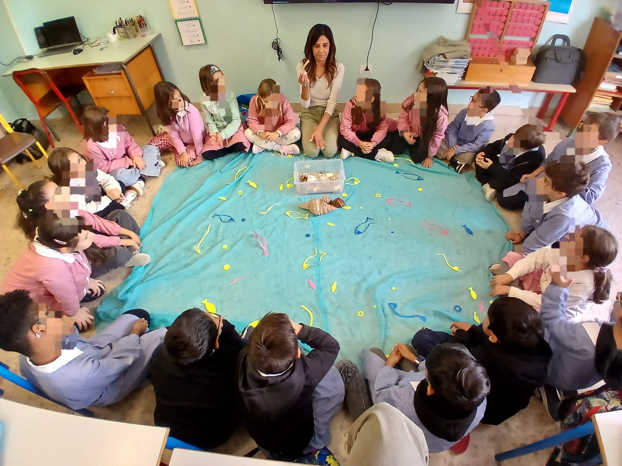 Un momento dell'attività Un momento dell'attività