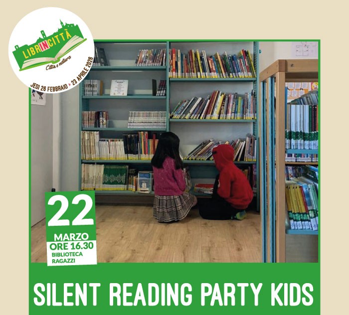 Ragazzi in biblioteca