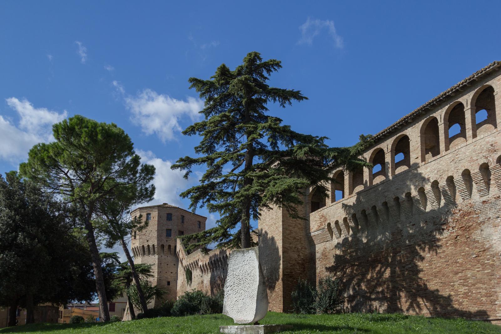 Veduta del Torrione di Mezzogiorno Veduta del Torrione di Mezzogiorno